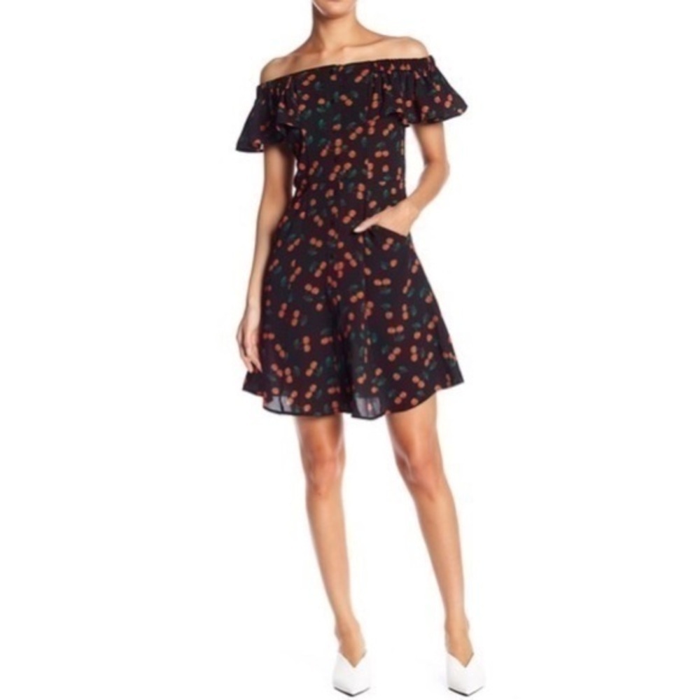 Romeo & Juliet | Off-the-ShoulderCherry Dress